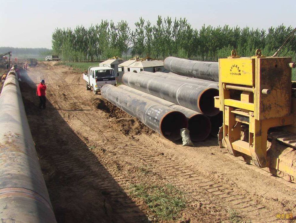 小区供暖管道的输送